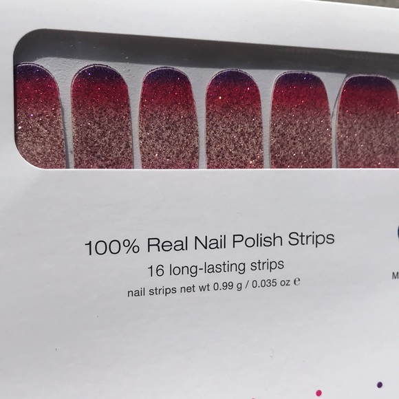 Color Street Nuclear Fuchsian - Picture 3 of 8